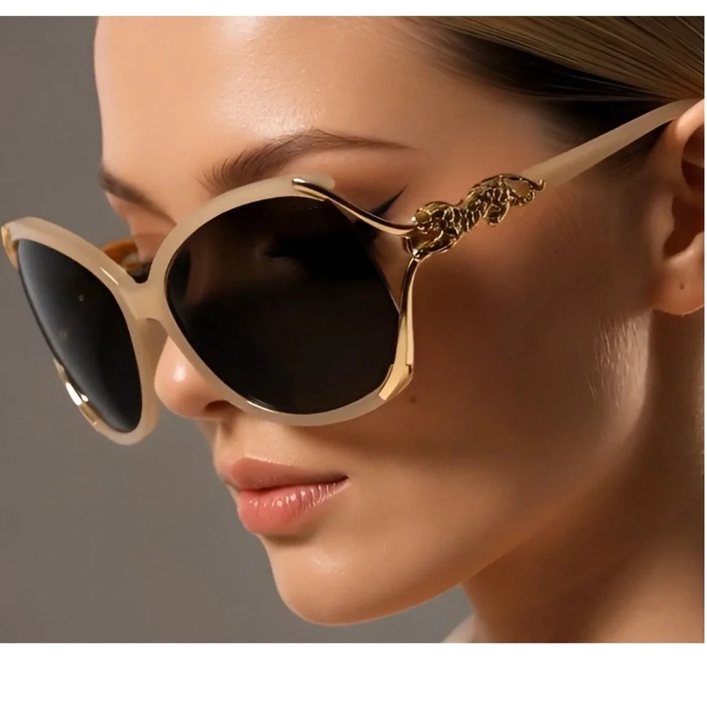 Womens Oversized Cat Eye Sunglasses Leopard Embellished Designer Fashion Trendy